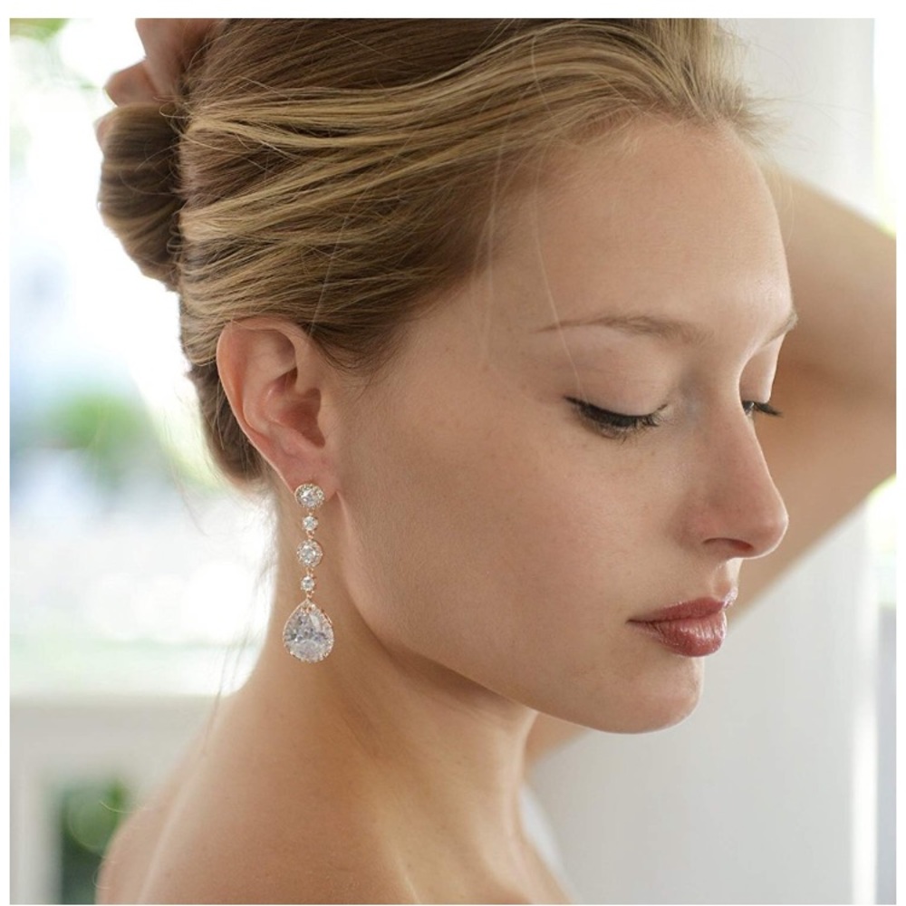 Rose gold tear drop earrings